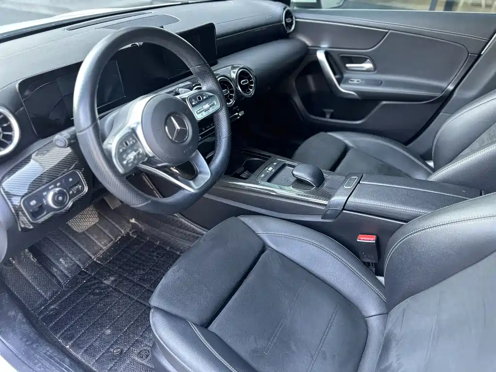 Mercedes-Benz A-Class 2019 — фото 14