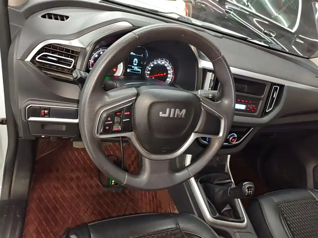 Isuzu RE-MAX 2021 — фото 11