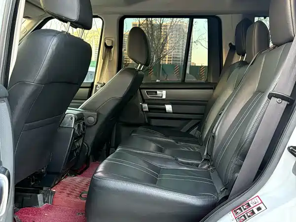 Land Rover Discovery 2015