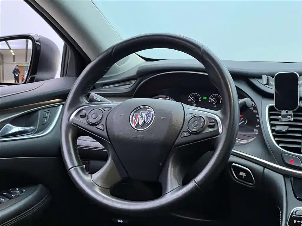 Buick LaCrosse 2021 — фото 28
