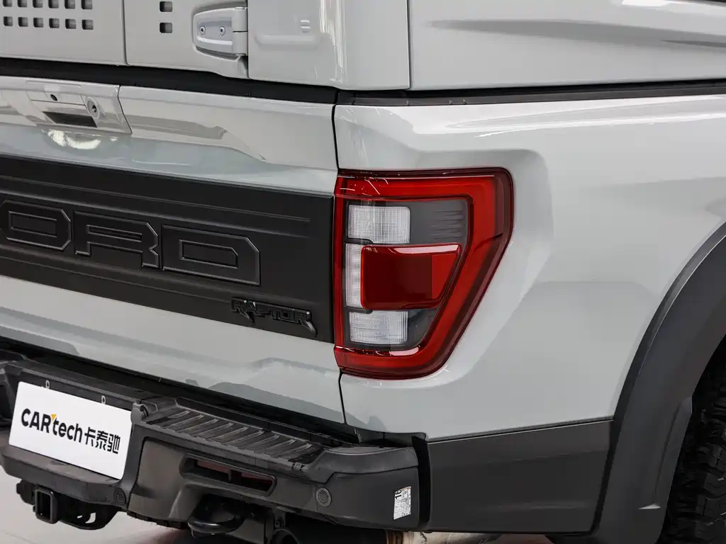 Ford F-150 Raptor — фото 9