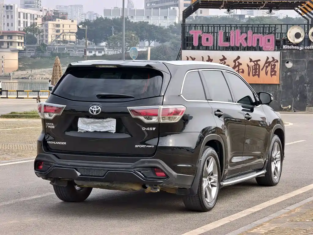 Toyota Highlander 2017 — фото 9
