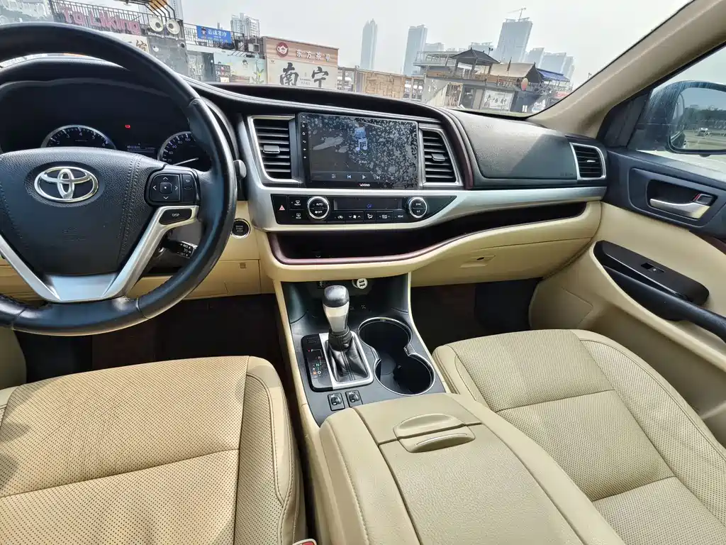 Toyota Highlander 2017 — фото 42
