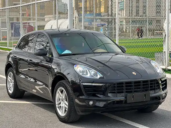 Porsche Macan 2014