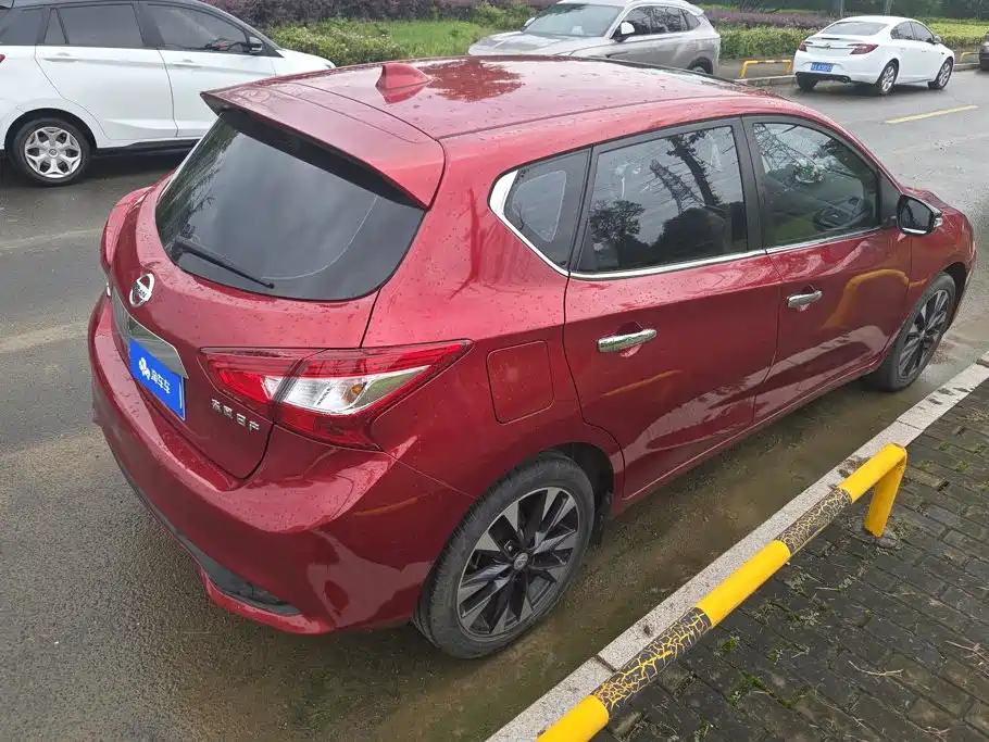 Nissan Tiida 2021