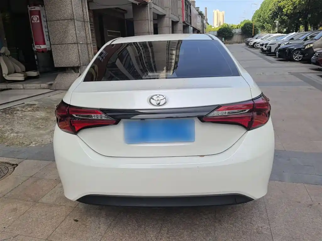 Toyota Levin 2018 — фото 6