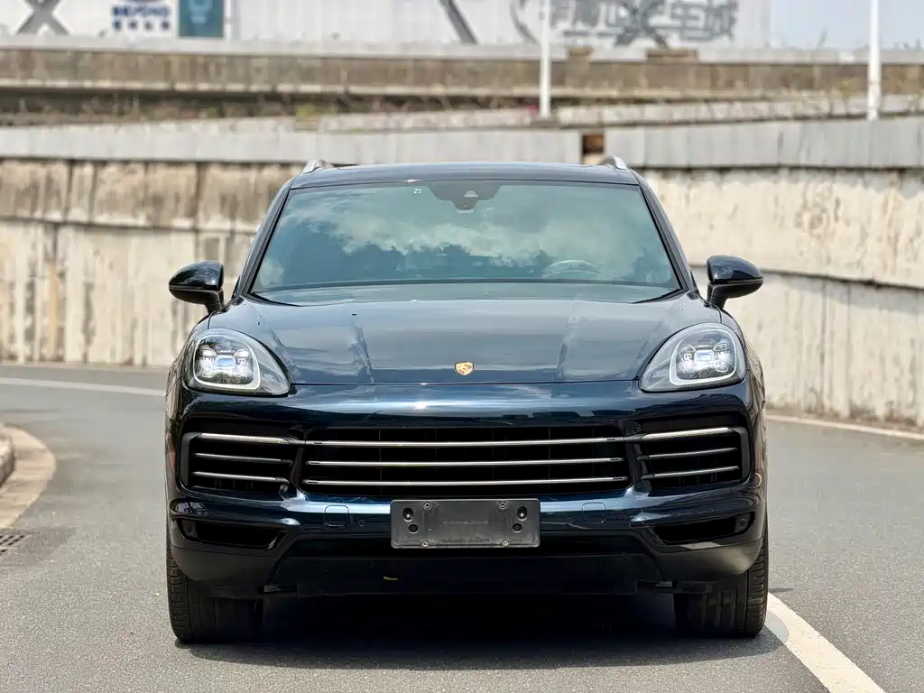 Porsche Cayenne 2019 — фото 2