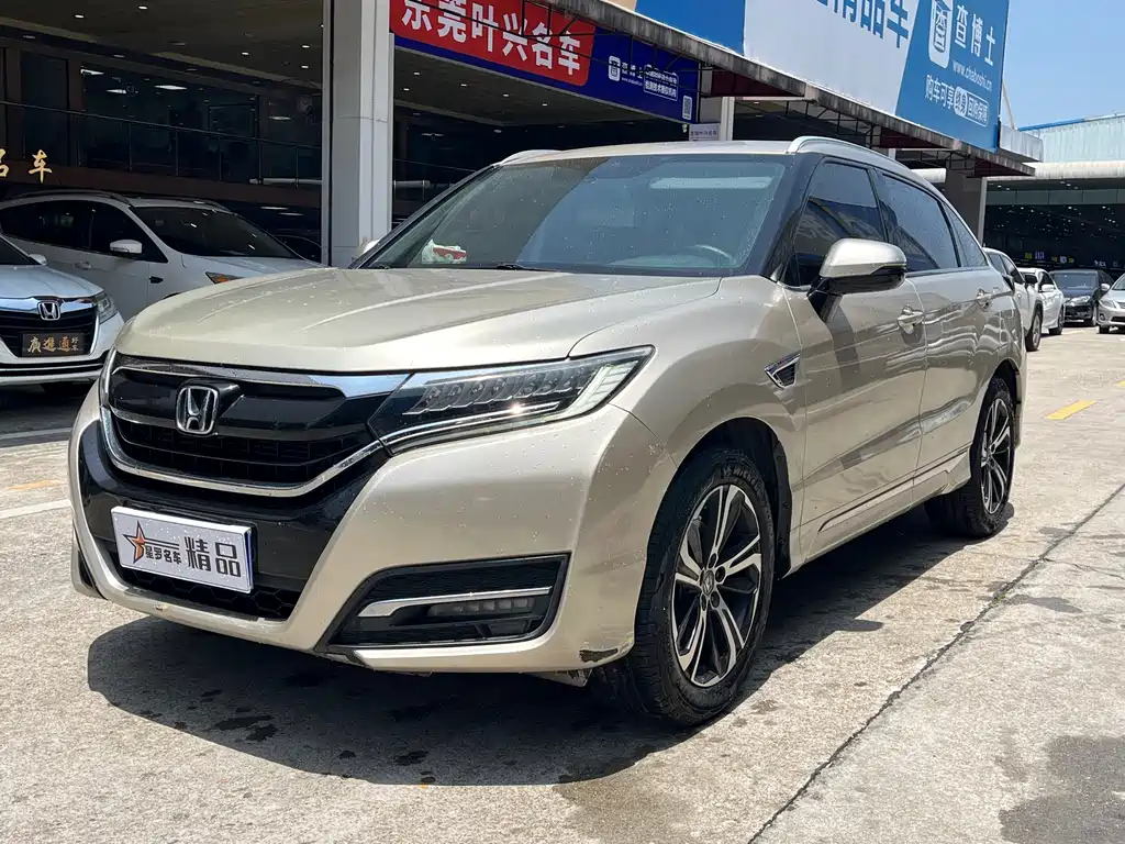 Honda UR-V 2018 — фото 1