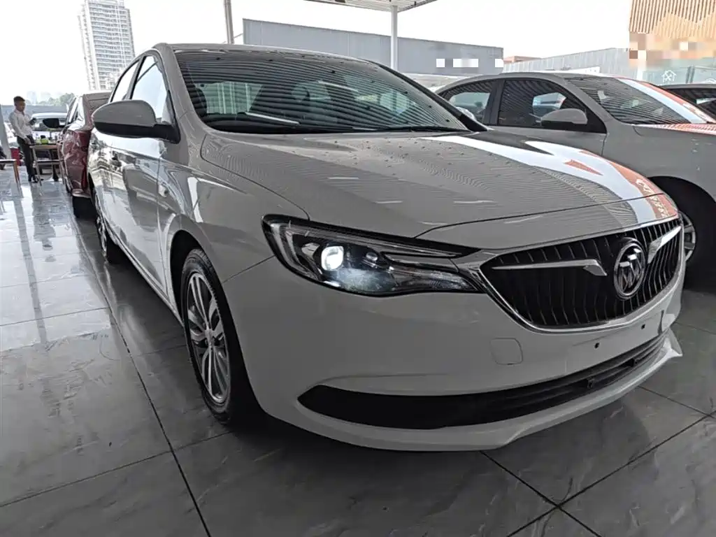 Buick Excelle 2020 — фото 4