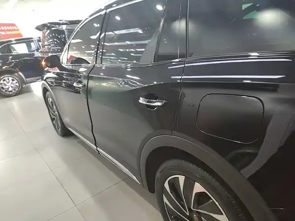 Hongqi HS7 PHEV 2025