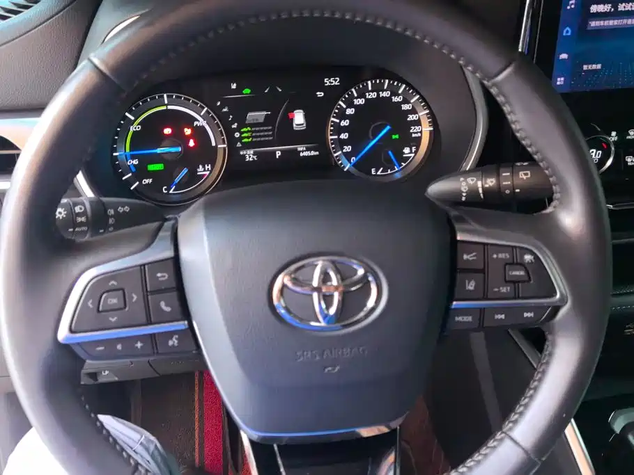 Toyota Highlander 2024 — фото 15