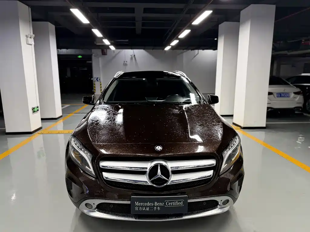 Mercedes-Benz GLA 2015