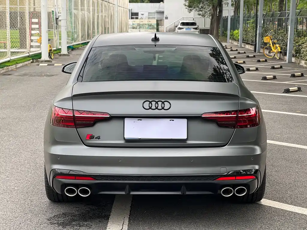 Audi S4 2024