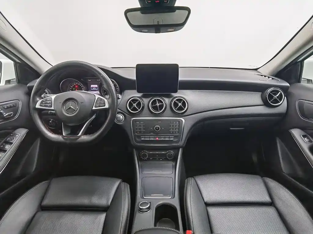 Mercedes-Benz GLA 2019