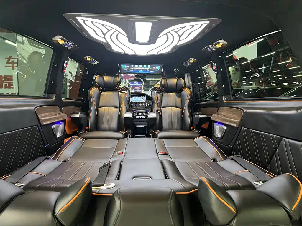 Mercedes-Benz Vito 2023 — фото 16