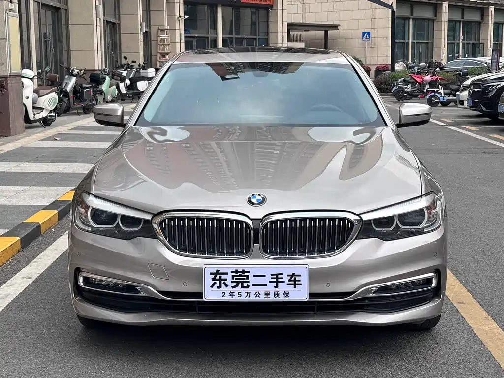 BMW 5 Series 2018 — фото 3