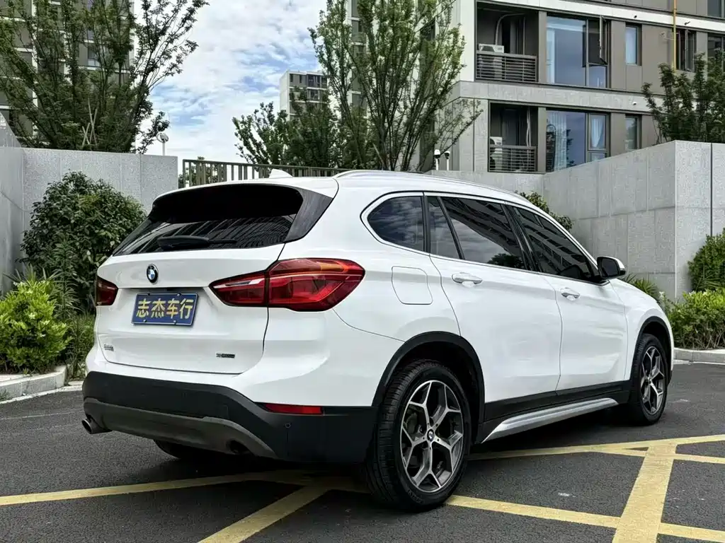 BMW X1 2018 — фото 4