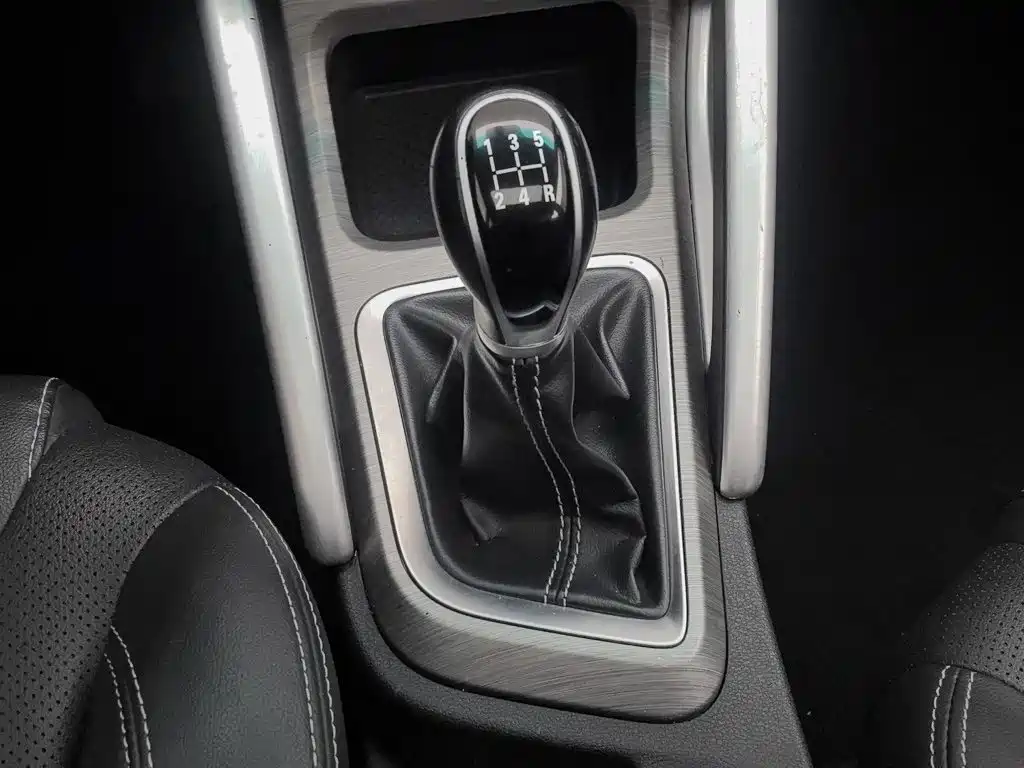 Geely Vision X3 2018 — фото 13