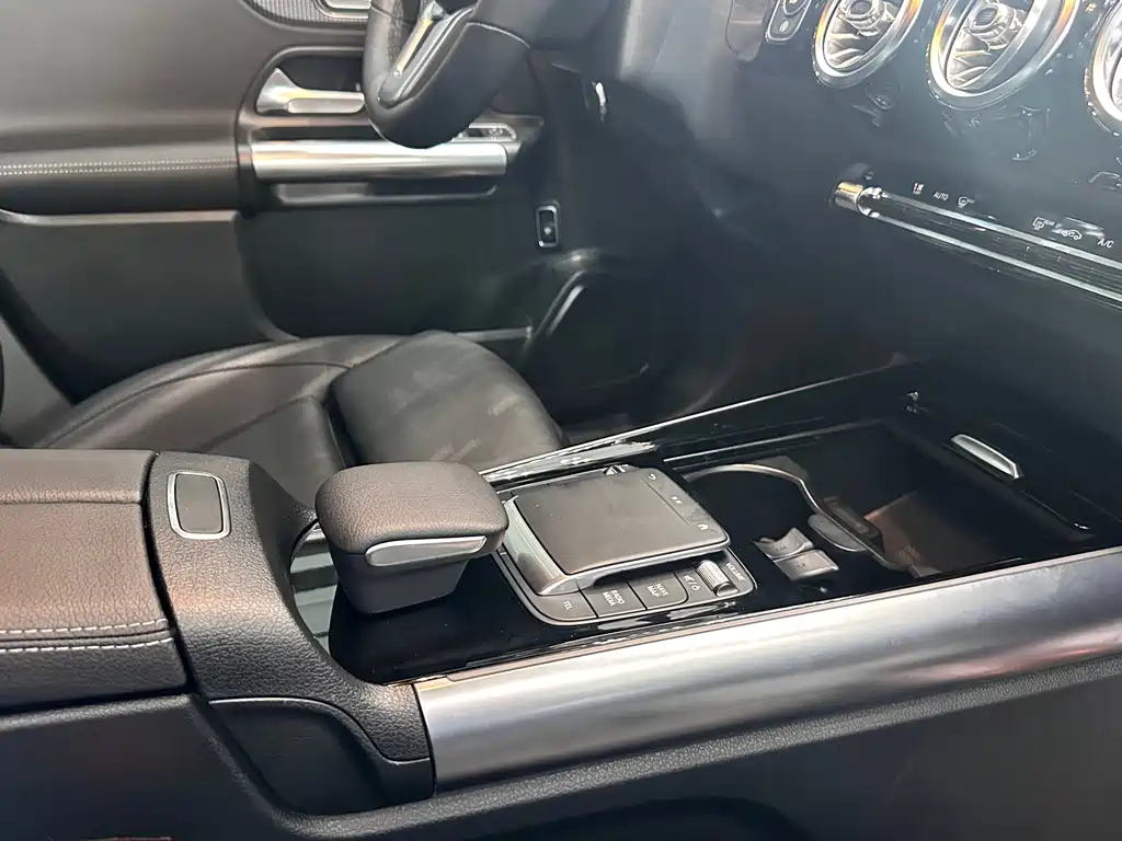 Mercedes-Benz GLA 2020