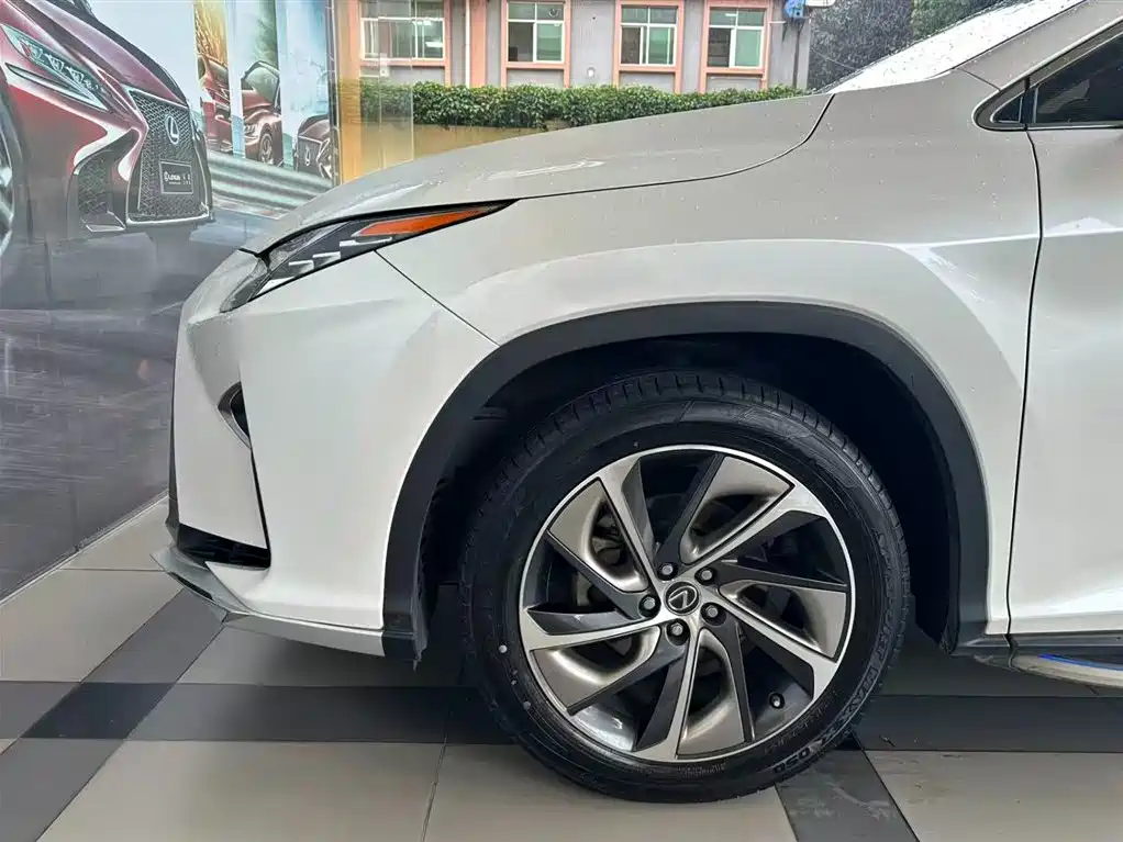 Lexus RX 2018 — фото 3