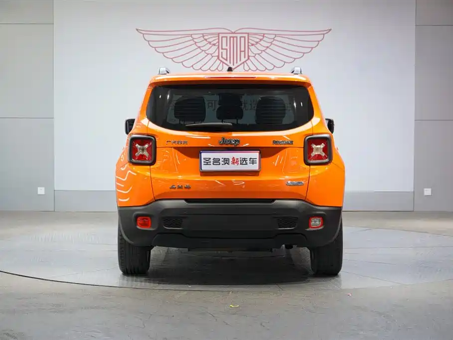 Jeep Renegade 2018 — фото 5