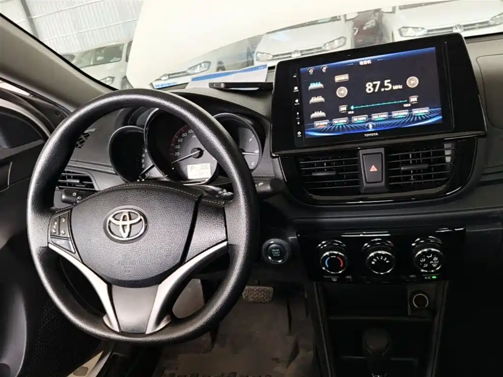 Toyota Vios 2023 — фото 10