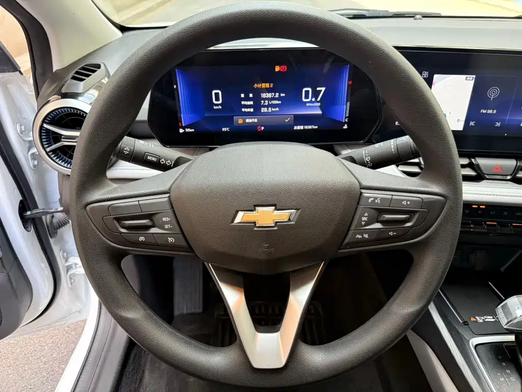 Chevrolet Cruze 2023 — фото 11