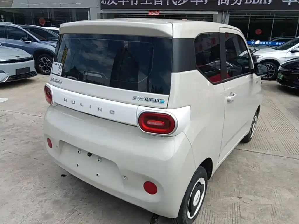 Wuling MINIEV 2024