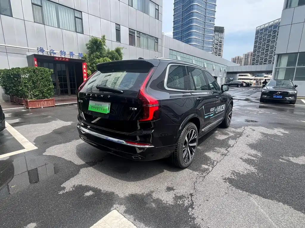 Volvo XC90 Plug-In Hybrid 2025 — фото 8
