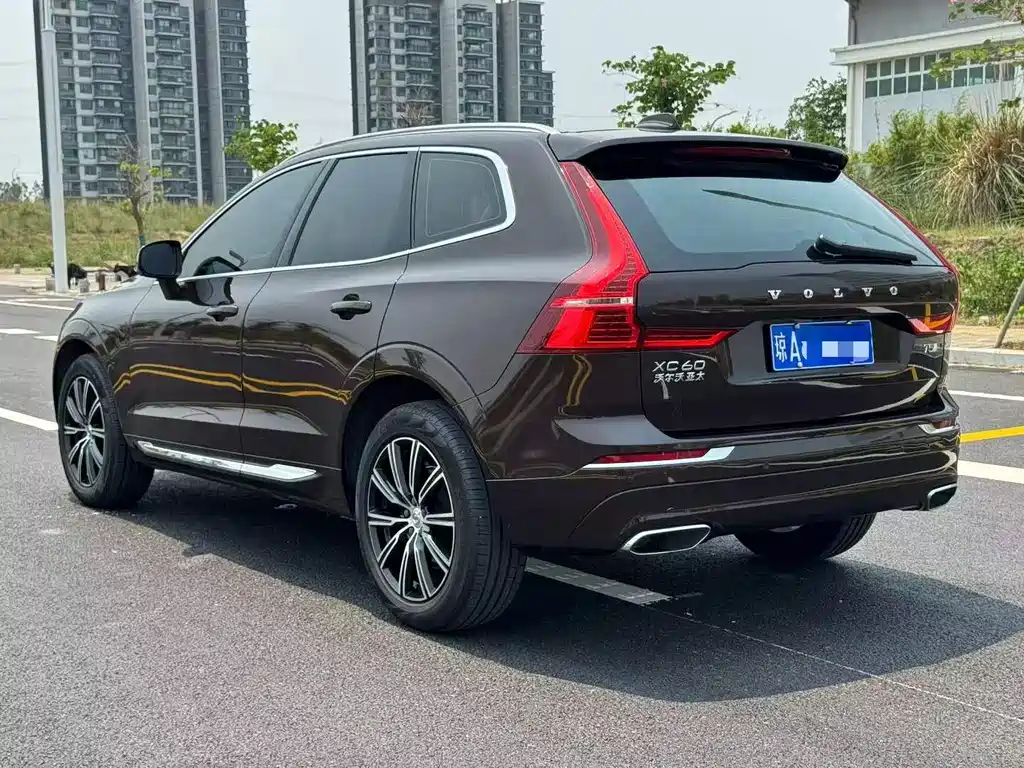 Volvo XC60 2020 — фото 6