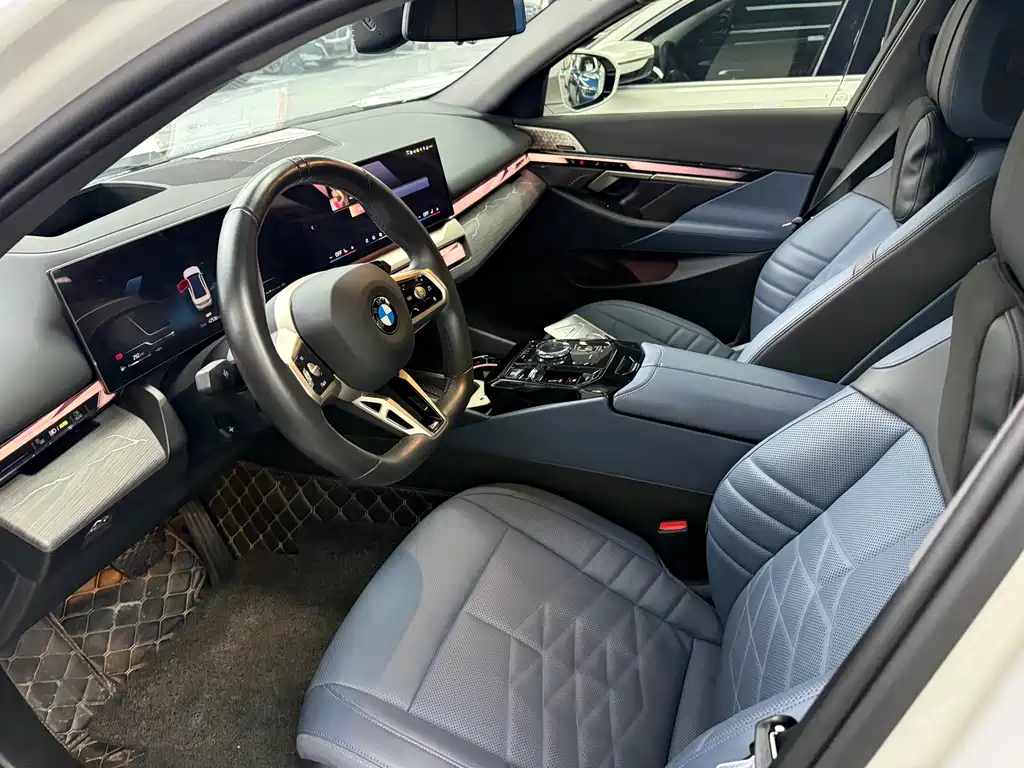 BMW 5 Series 2024