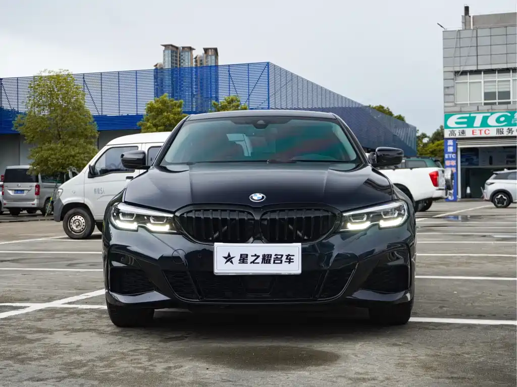 BMW 3 Series 2022