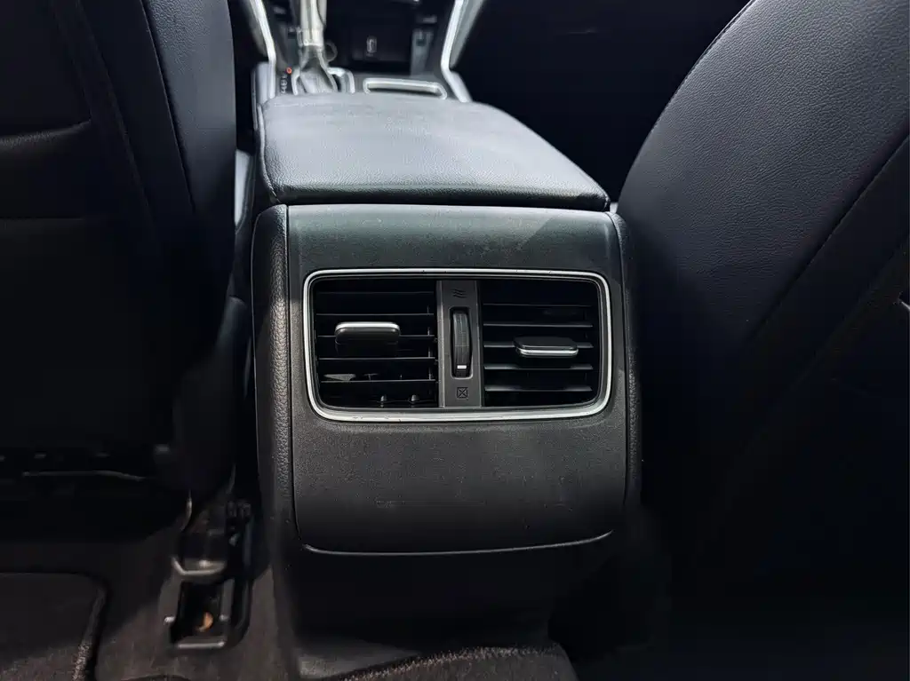 Honda Accord 2018 — фото 17