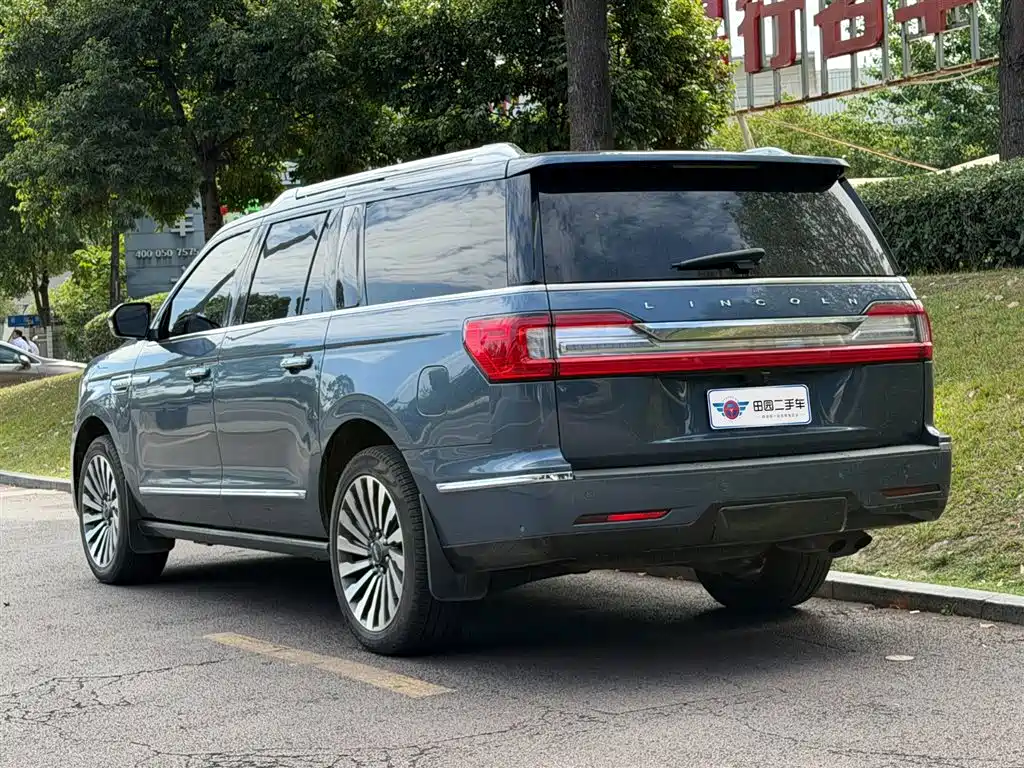 Lincoln Navigator 2019 — фото 4