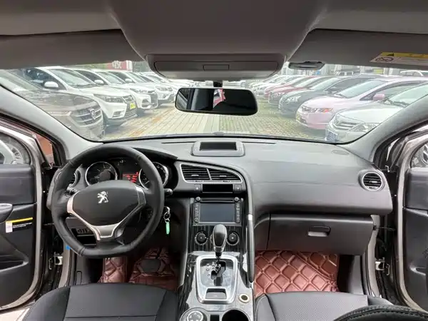 Peugeot 3008 2015