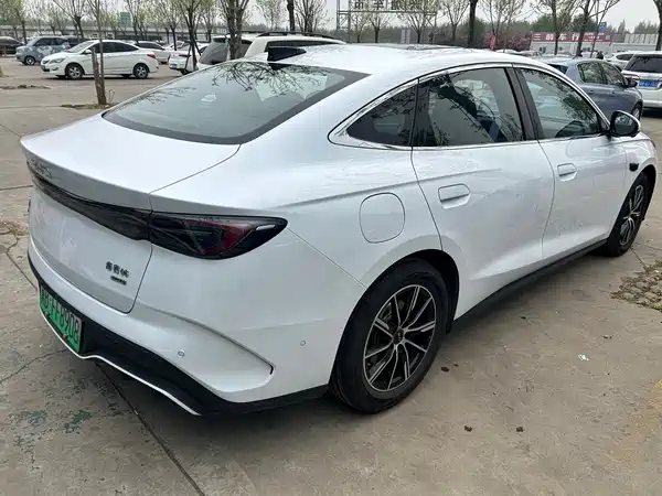 BYD Seal 06 2025