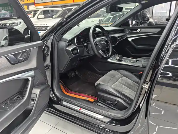 Audi A6L 2022