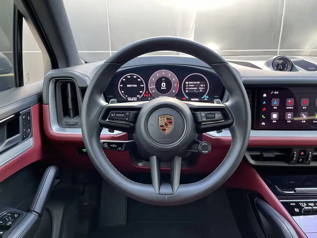 Porsche Cayenne 2025 — фото 12