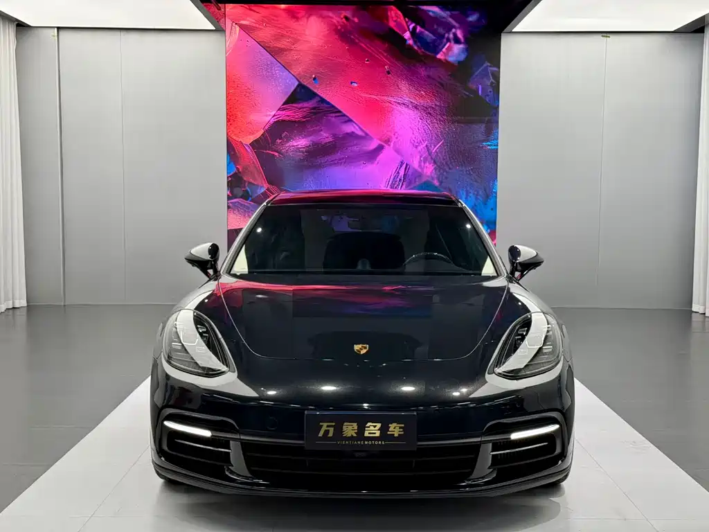Porsche Panamera 2020 — фото 2