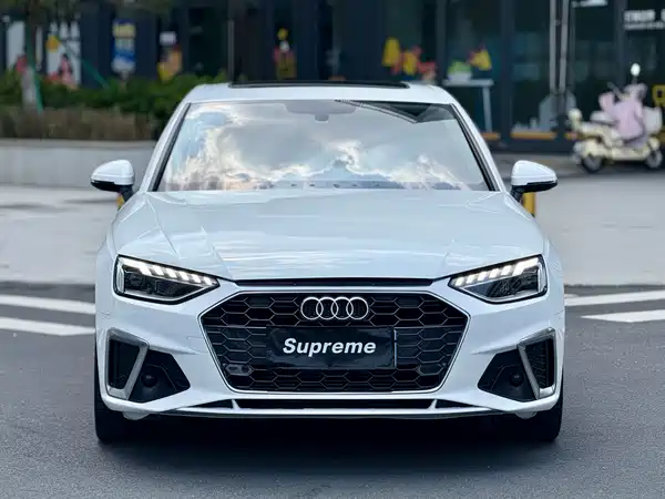 Audi A4L 2021
