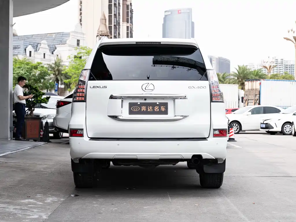 Lexus GX 2017 — фото 5