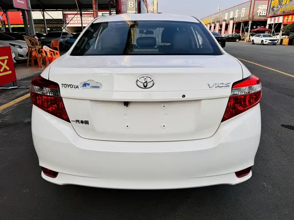 Toyota Vios 2016 — фото 10