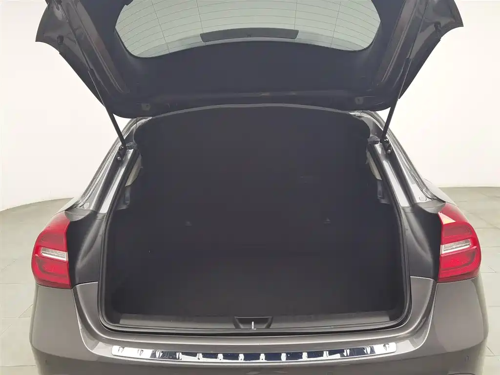 Mercedes-Benz GLA 2016 — фото 16
