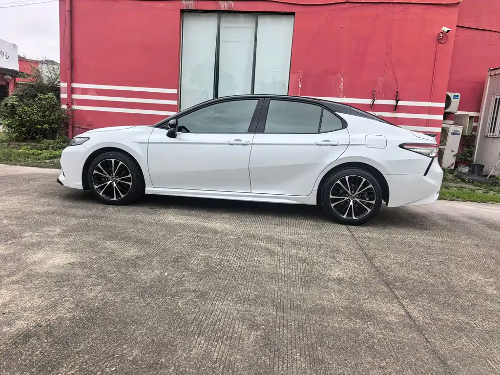 Toyota Camry 2018