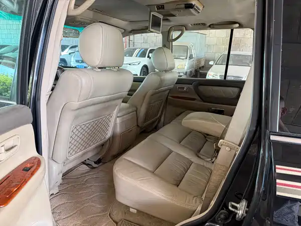 Toyota Land Cruiser 2005
