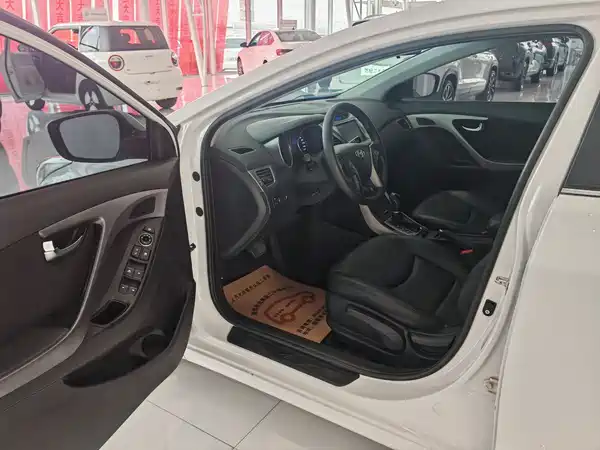 Hyundai Elantra Langdong 2016