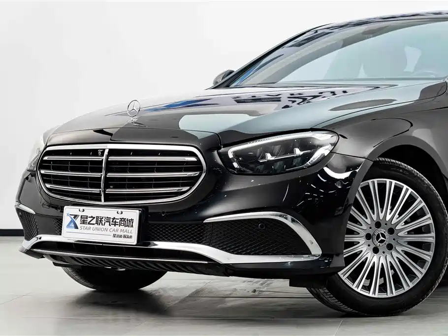 Mercedes-Benz E-Class 2022 — фото 3