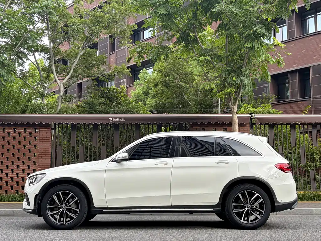 Mercedes-Benz GLC 2021