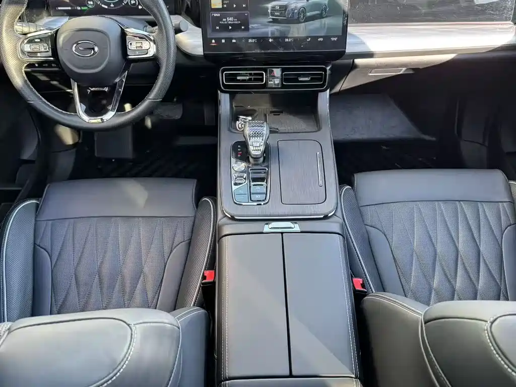 GAC Motor Trumpchi GS8 2022 — фото 8
