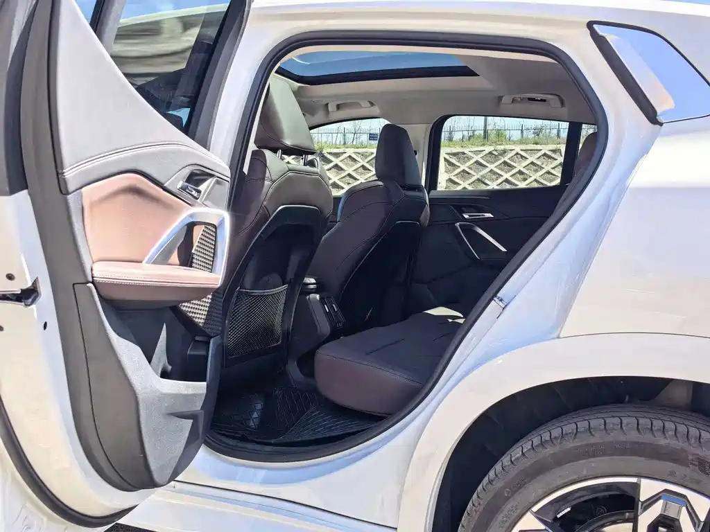 BMW X2 2025 — фото 12